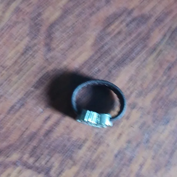 Leather ring - Picture 2 of 7